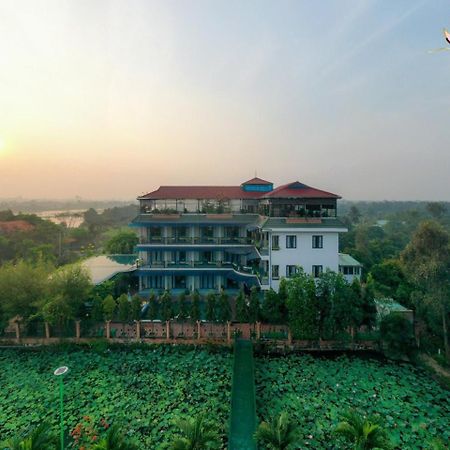 Khu Nghi Duong Huong Sen - Binh My, Cu Chi Hotel Ho Chi Minh-Byen Eksteriør billede